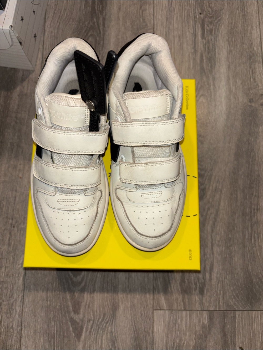 Off White